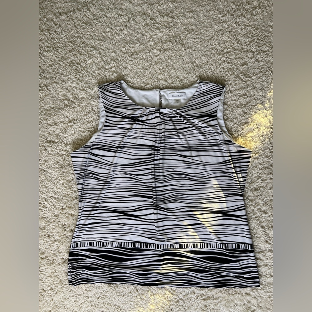 Women’s Petite XL Calvin Klein Sleeveless Top GUC